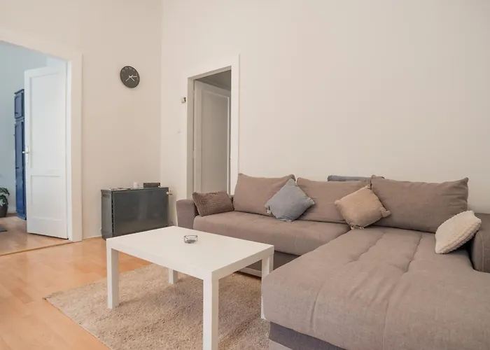 Magnolia Apartment