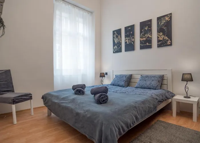 Magnolia Apartment